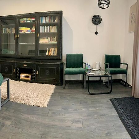 Dimora Apartman Debrecen Buitenkant foto