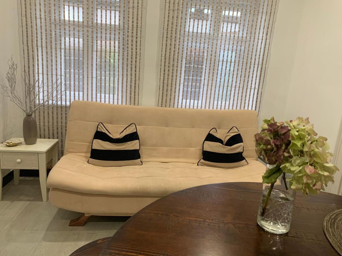 Dimora Apartman Debrecen Buitenkant foto